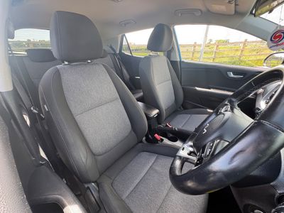 2023 Kia Stonic