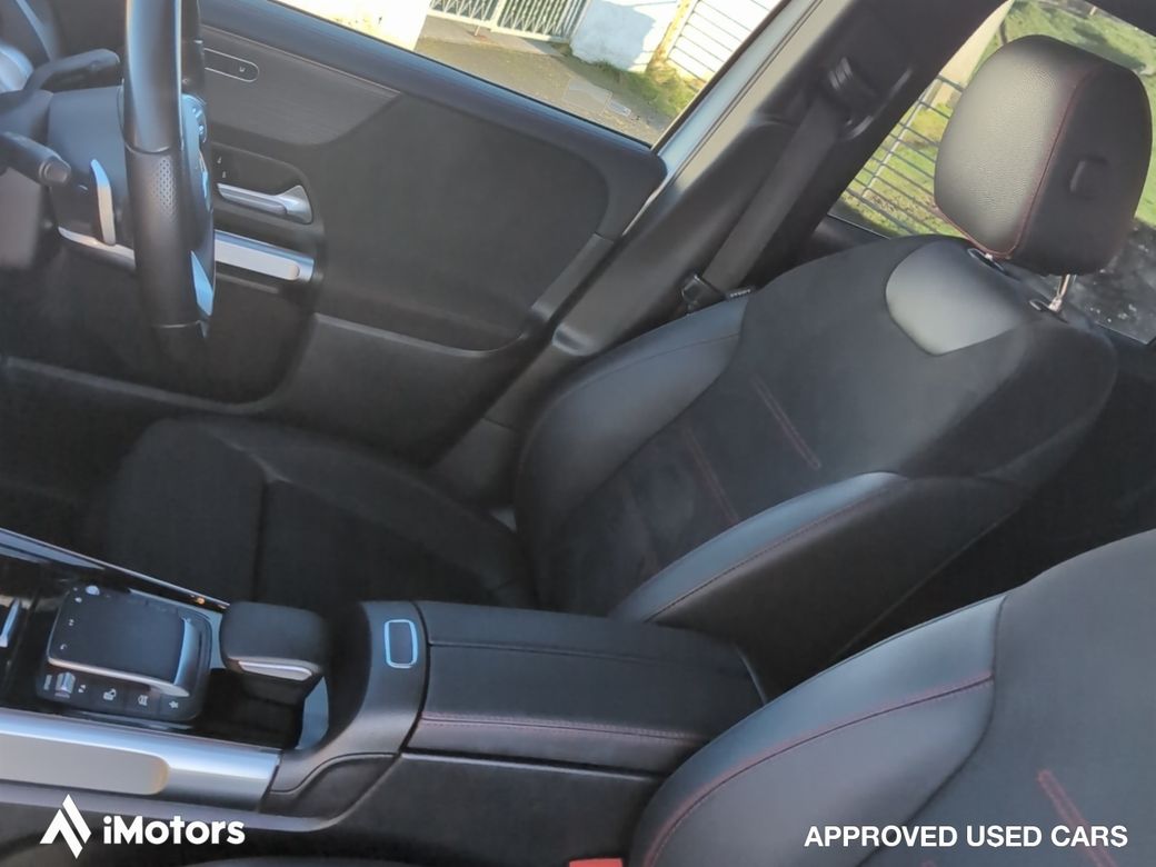 2022 Mercedes-Benz EQB