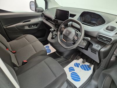 2024 Peugeot Partner