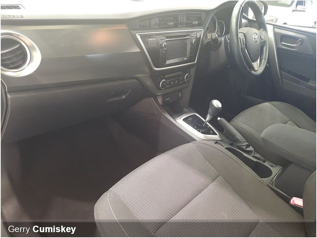 2013 Toyota Auris