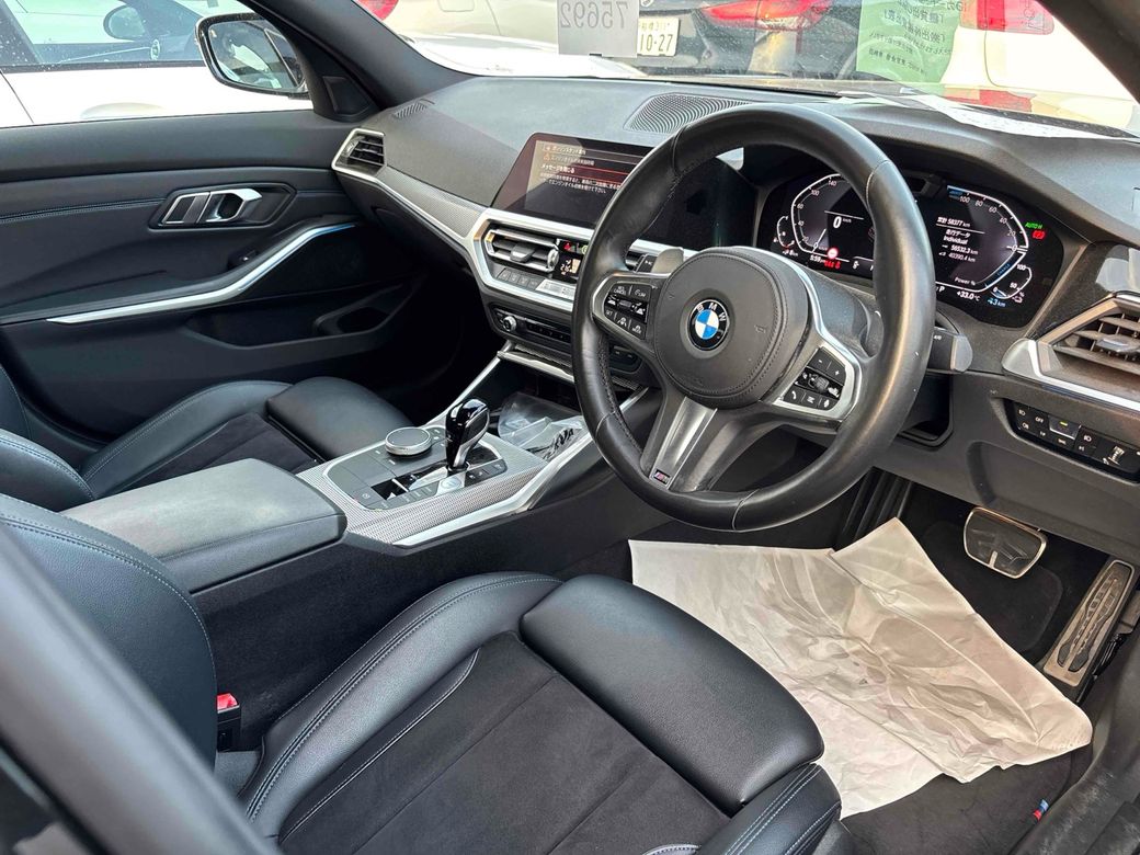 2019 BMW 330
