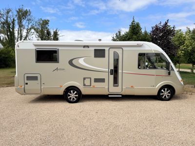 2009 BURSTNER  AVIANO I727 Q/B R.H.D 