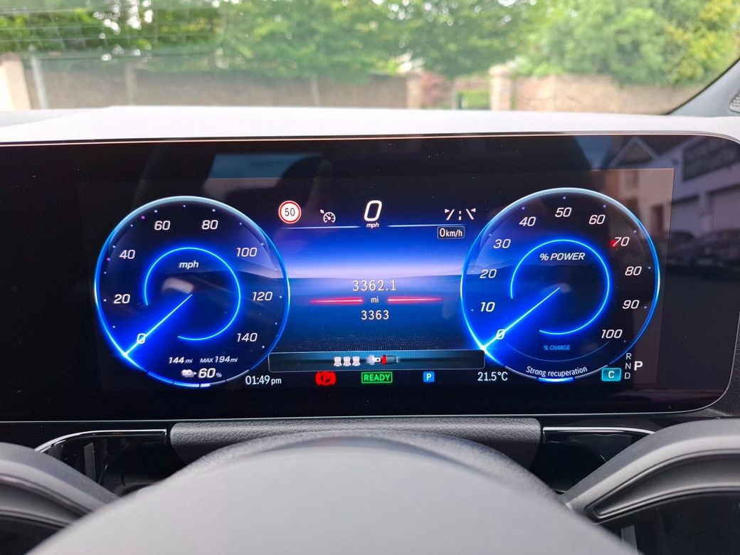 2025 Mercedes-Benz EQA