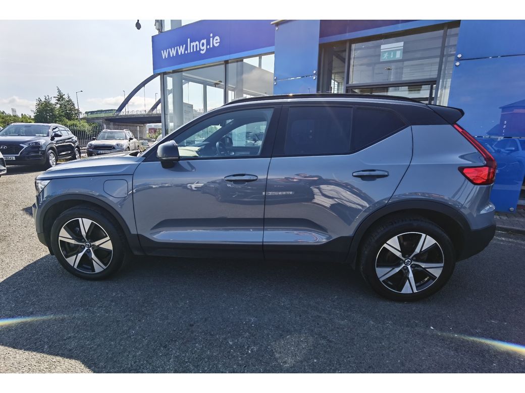 2022 Volvo XC40
