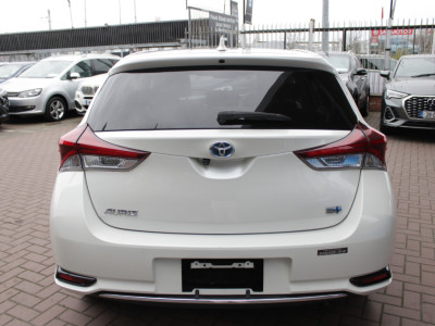 2016 Toyota Auris