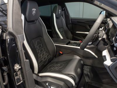 2025 Lamborghini Urus