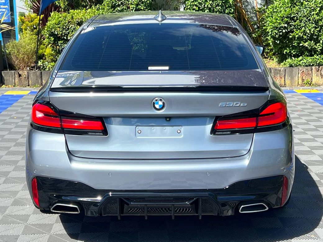 2021 BMW 5 Series