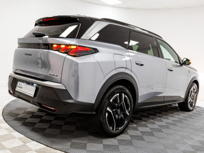 2025 Peugeot 5008