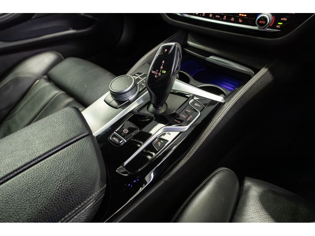 2021 BMW 5 Series