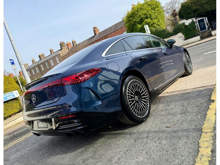 2022 Mercedes-Benz EQS