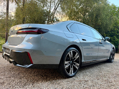 2024 BMW i7
