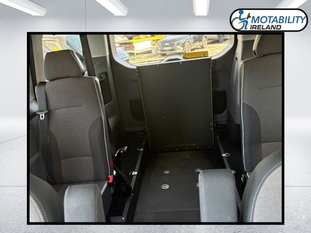 2022 Ford Tourneo Custom