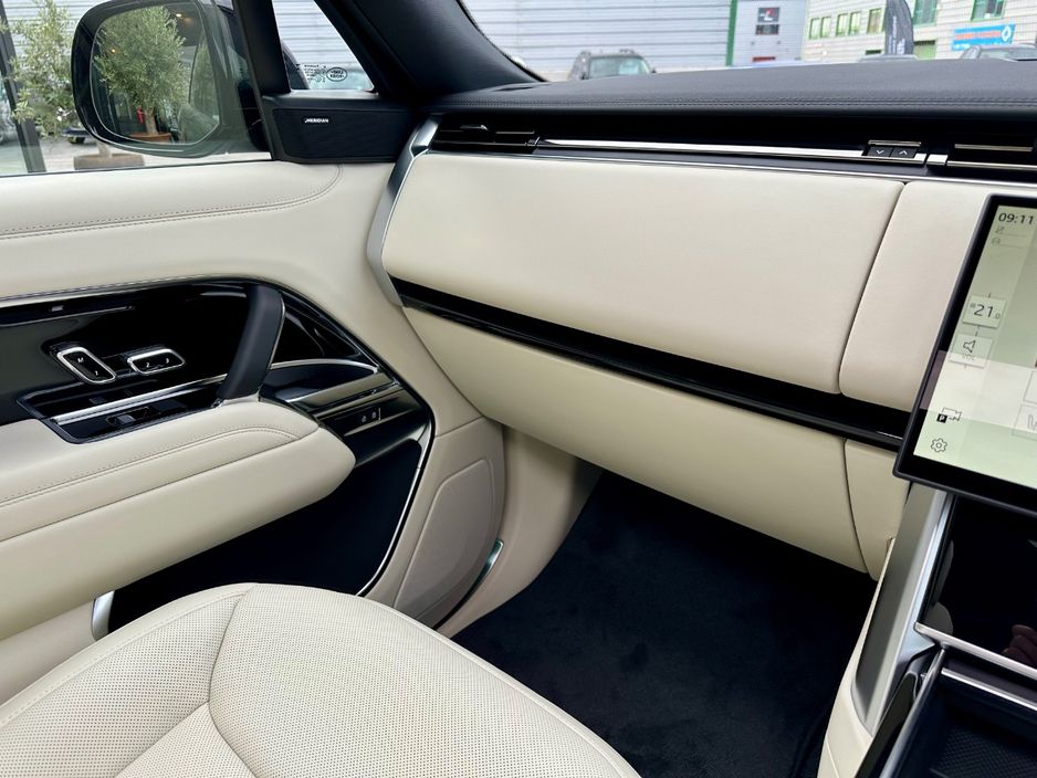 2026 Land Rover Range Rover