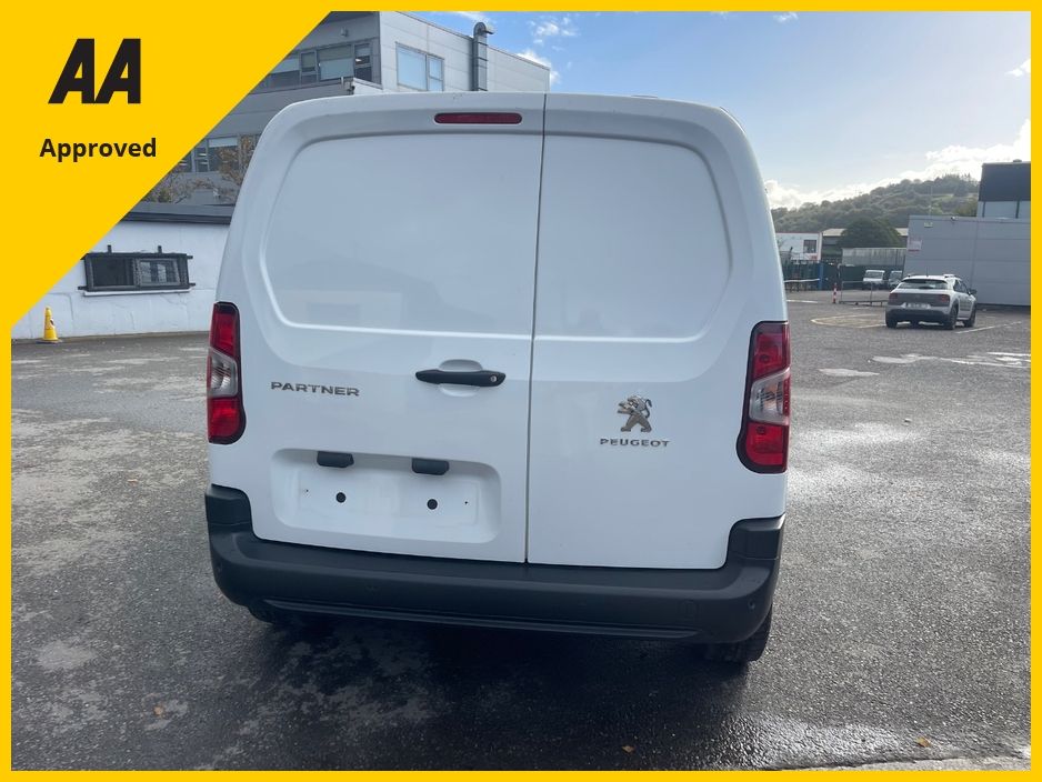2023 Peugeot Partner