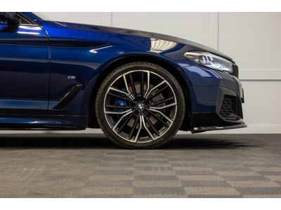 2022 BMW 520