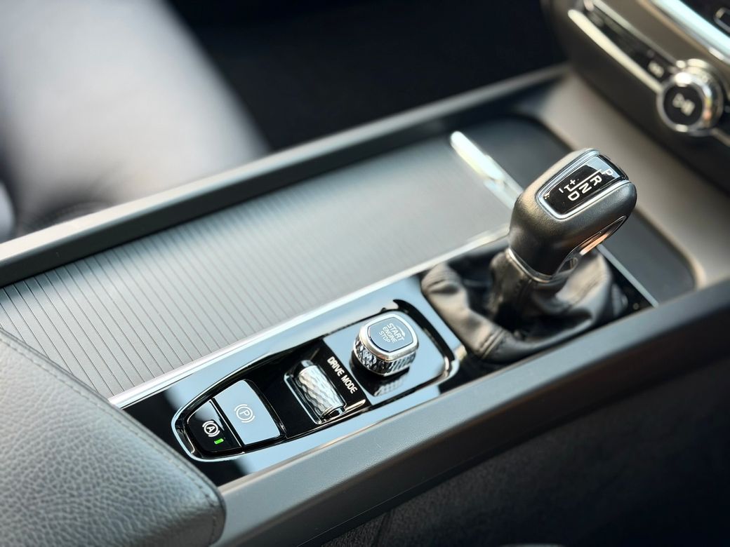 2020 Volvo V60
