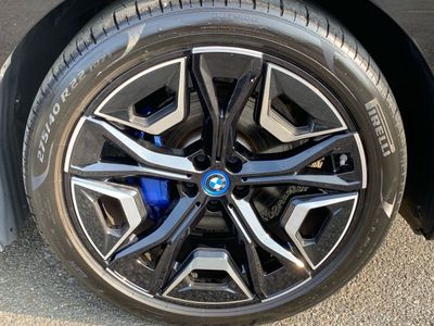 2024 BMW iX