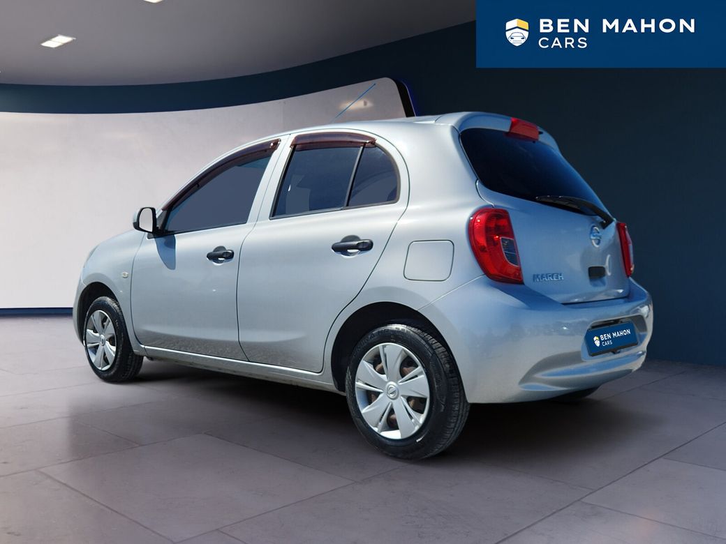 2015 Nissan March