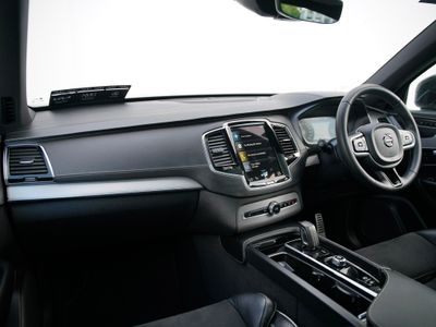 2022 Volvo XC90