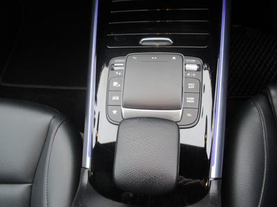 2022 Mercedes-Benz EQA