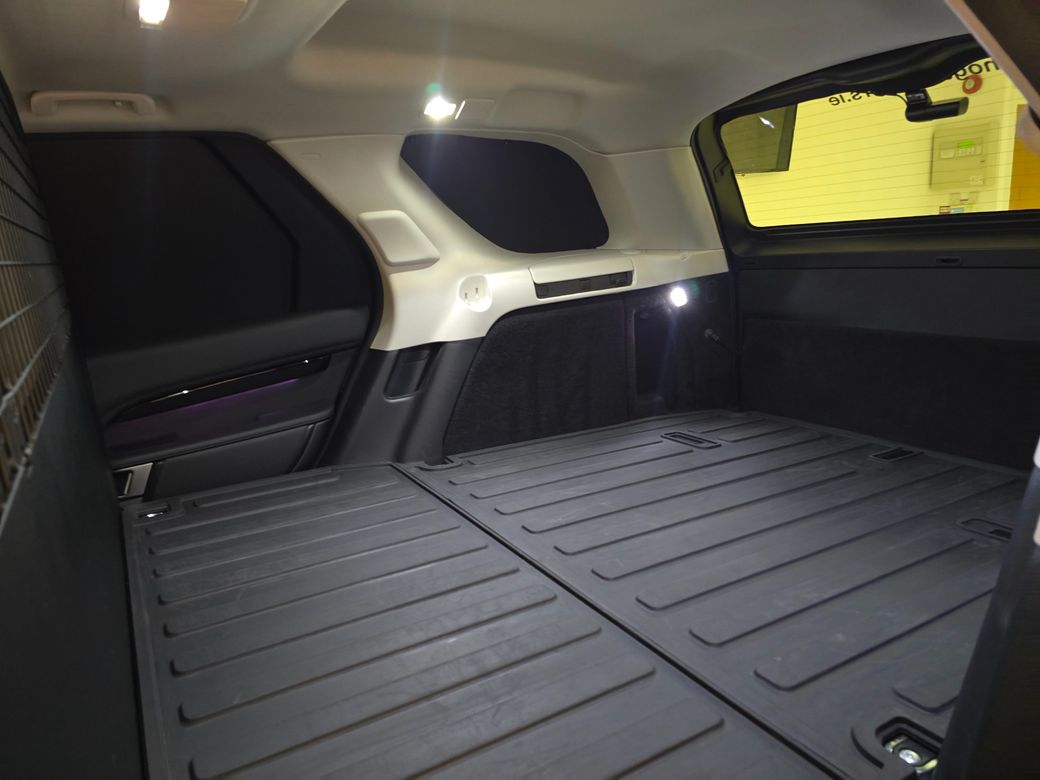 2023 Land Rover Discovery