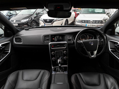 2017 Volvo V60