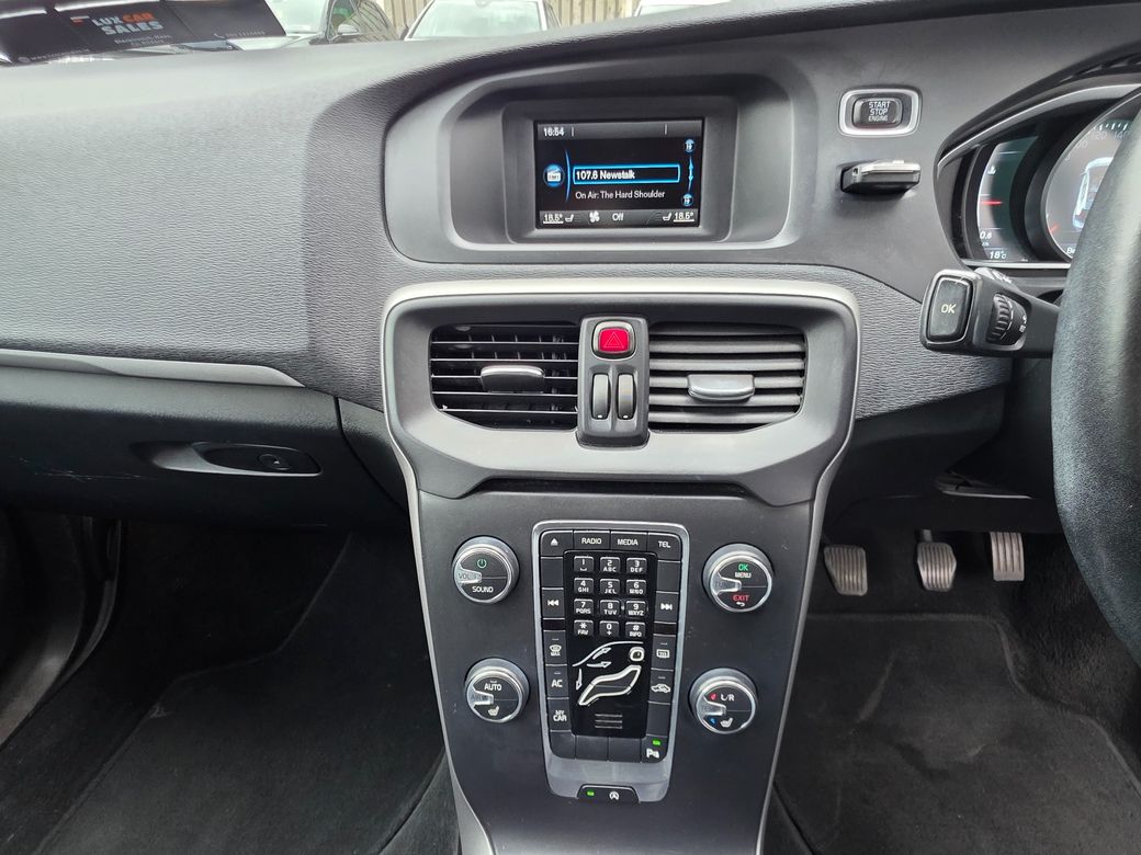 2016 Volvo V40