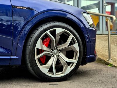 2022 Audi e-tron