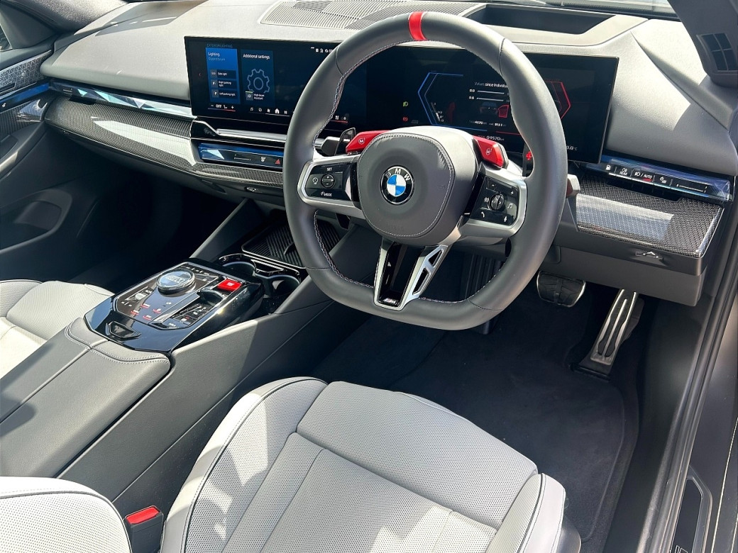 2025 BMW M5