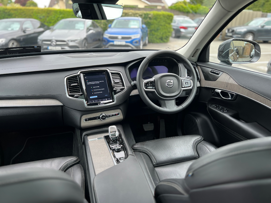 2023 Volvo XC90