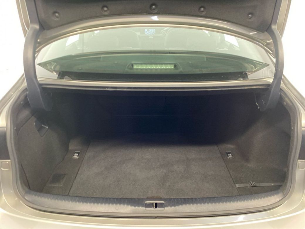 2019 Lexus IS