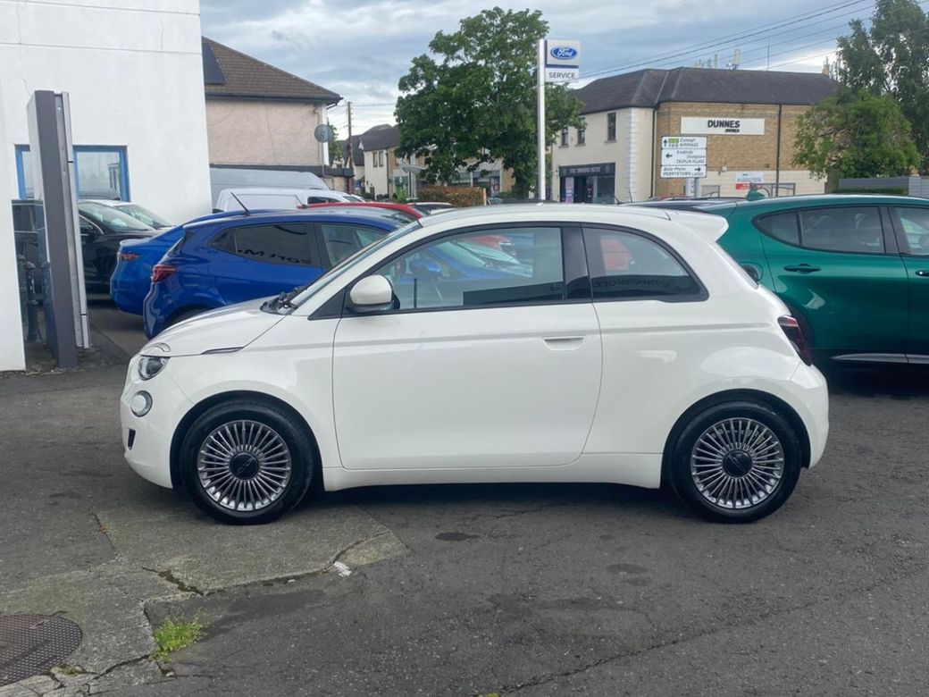 2025 Fiat 500e