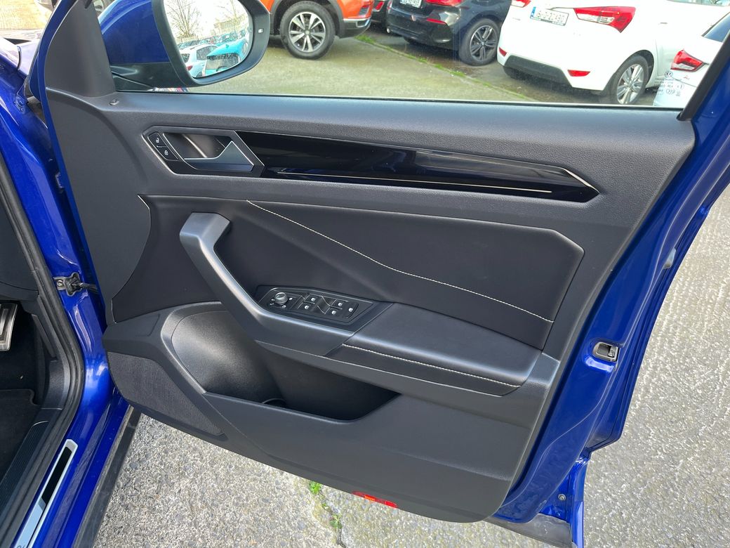 2024 Volkswagen T-Roc