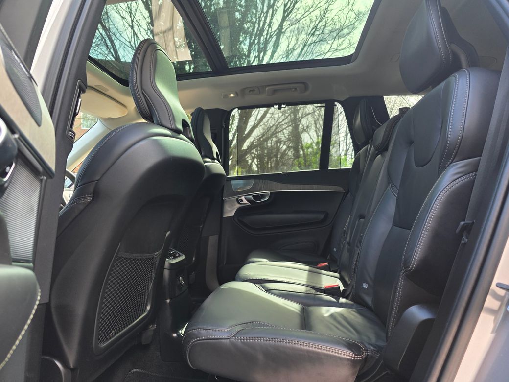 2022 Volvo XC90