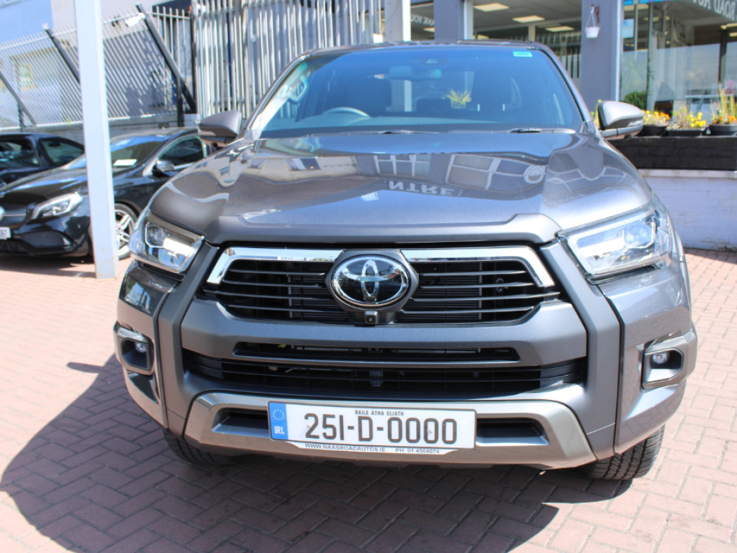 2025 Toyota Hilux