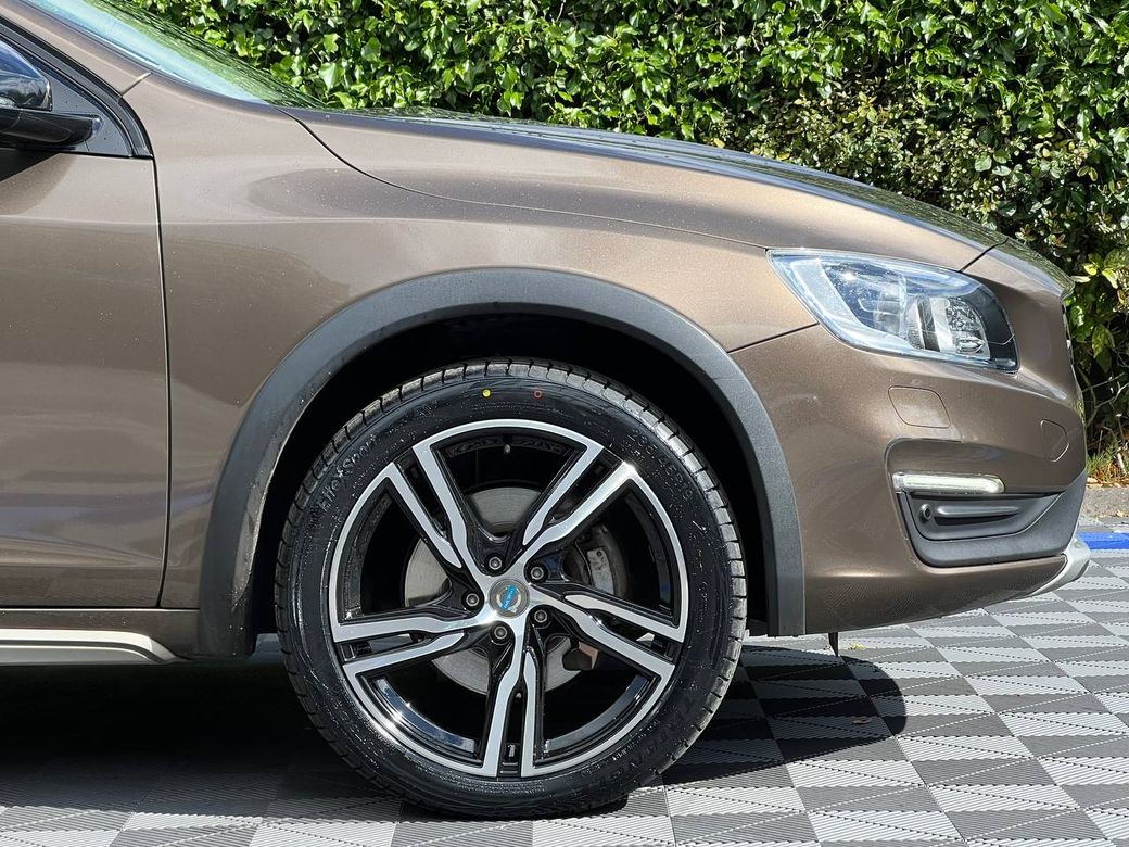 2017 Volvo V60