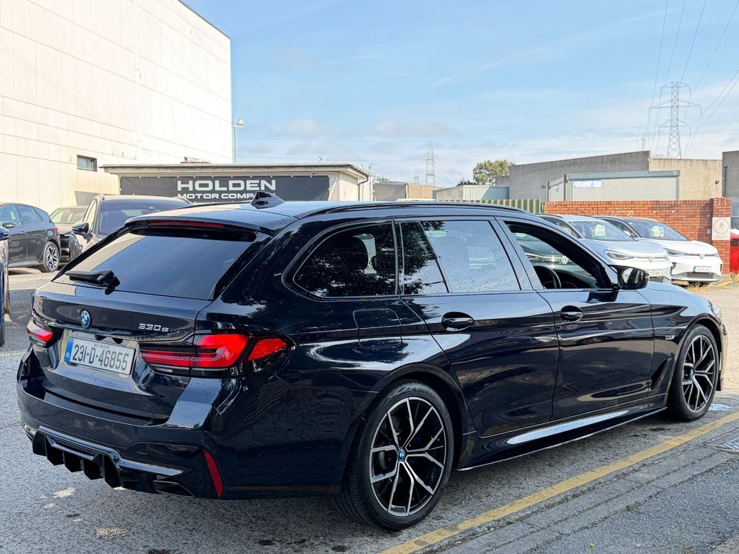 2023 BMW 530