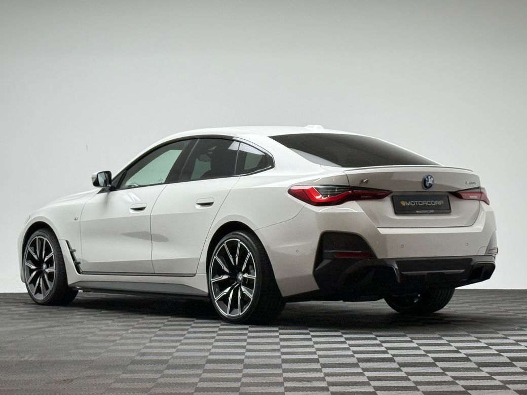 2024 BMW i4