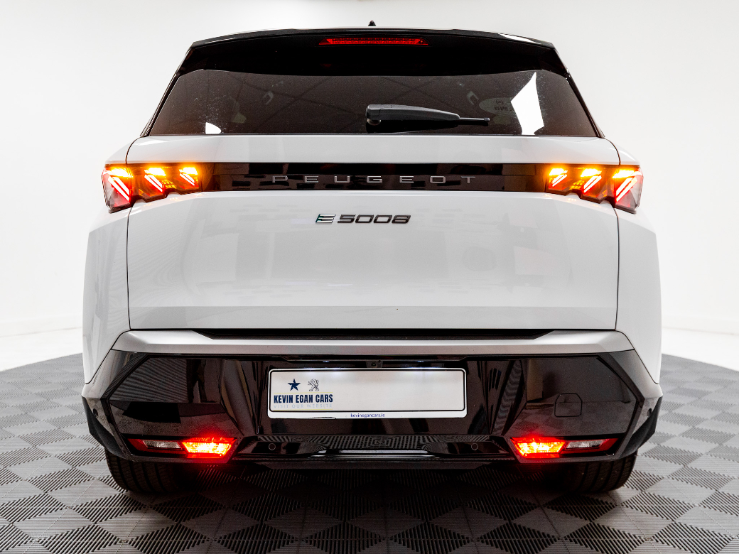 2025 Peugeot 5008