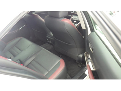 2018 Lexus IS 300h