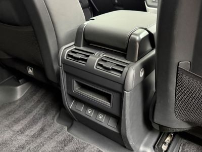 2025 Land Rover Defender