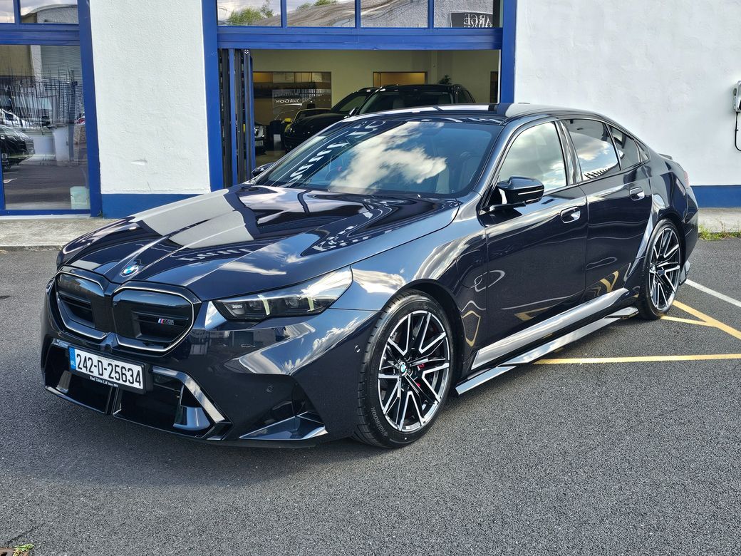 2024 BMW M5