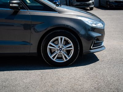 2021 Ford Galaxy