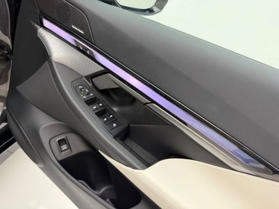 2024 BMW i5