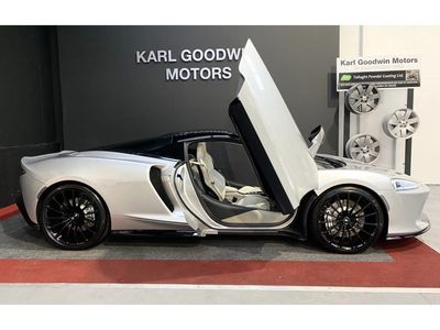 2020 McLaren GT
