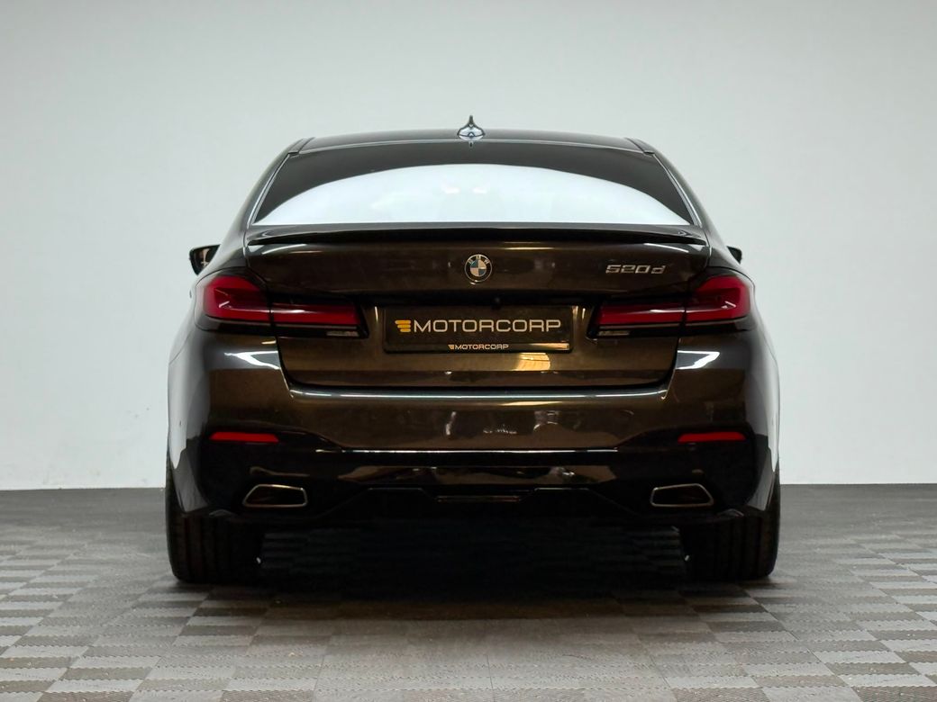 2021 BMW 5 Series