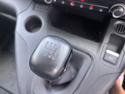 2022 Peugeot Partner