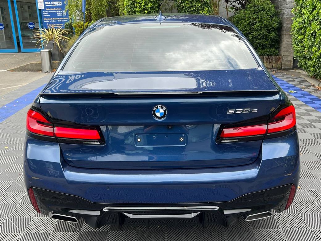 2021 BMW 5 Series