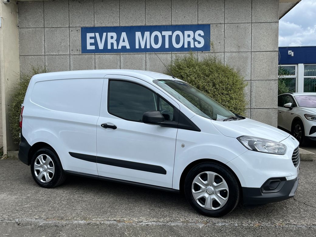 2023 Ford Transit Courier