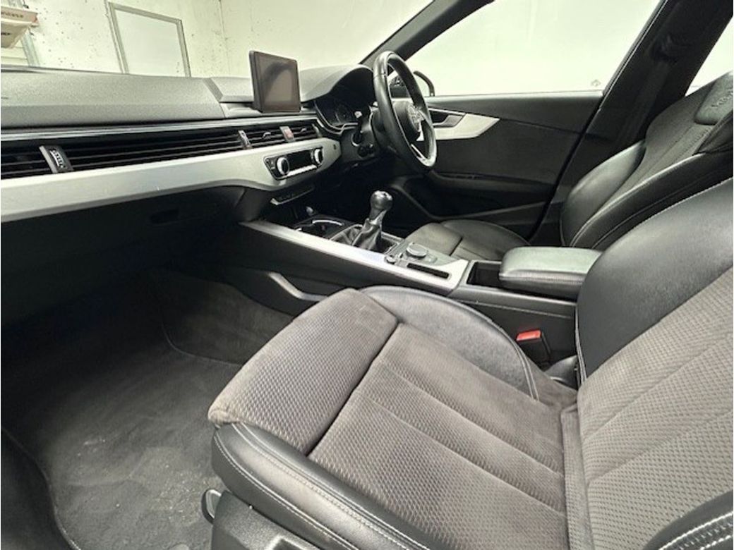 2017 Audi A4